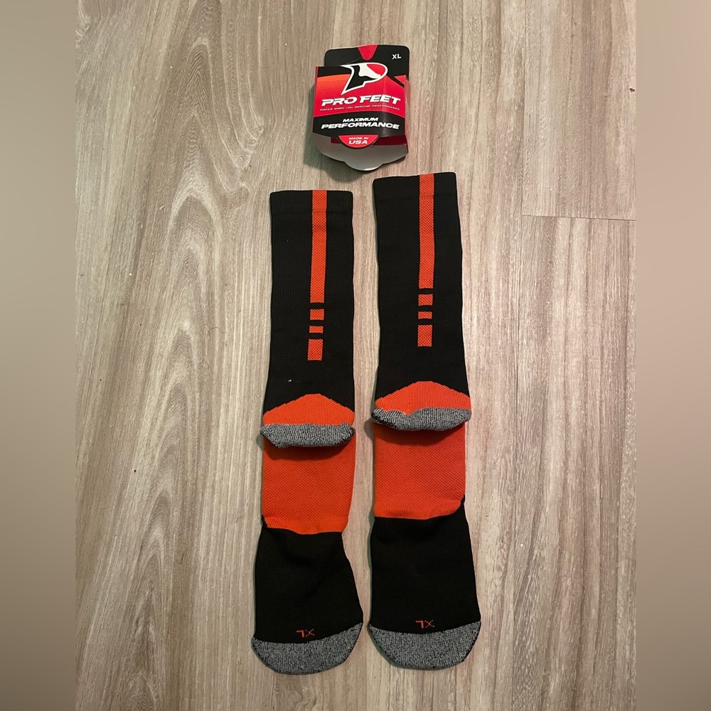 Brand New Pro Feet Football Socks Size XL